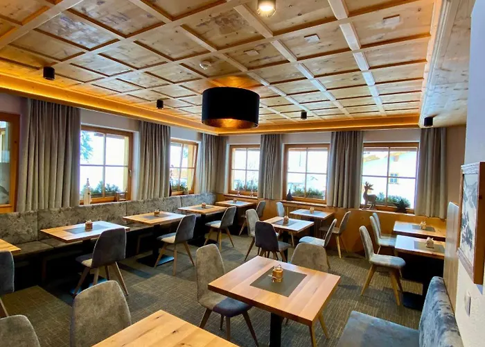 Garni Alpenblick Hotel 3*