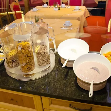 Hotel Garni Alpenblick Ischgl