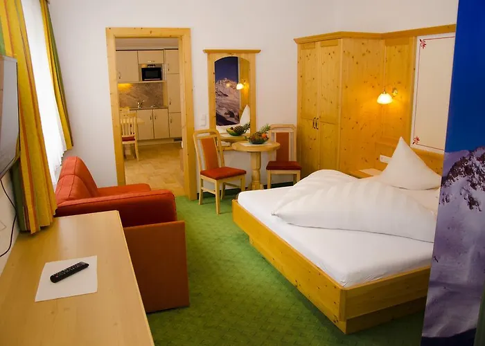 Hotell Garni Alpenblick Ischgl