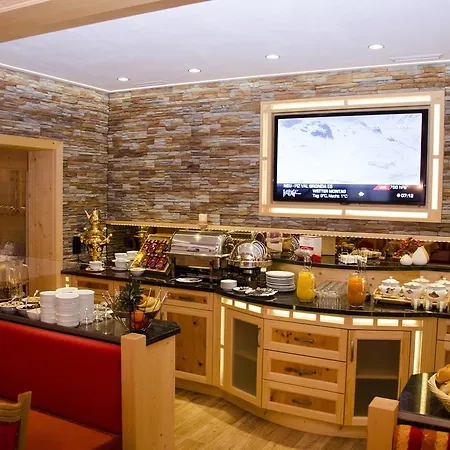 Garni Alpenblick 3* Ischgl